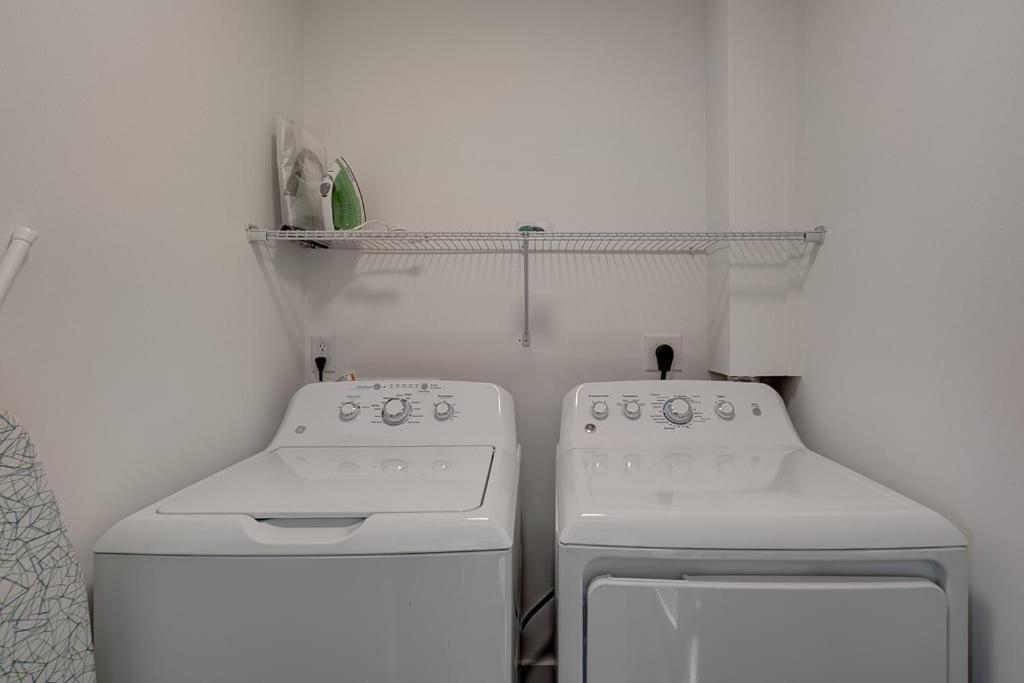 Ferienwohnung Greatly Located And Elegant 1Br With Parking Durham Exterior foto